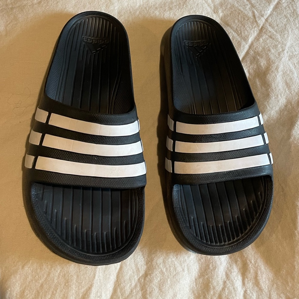 Adidas Slide